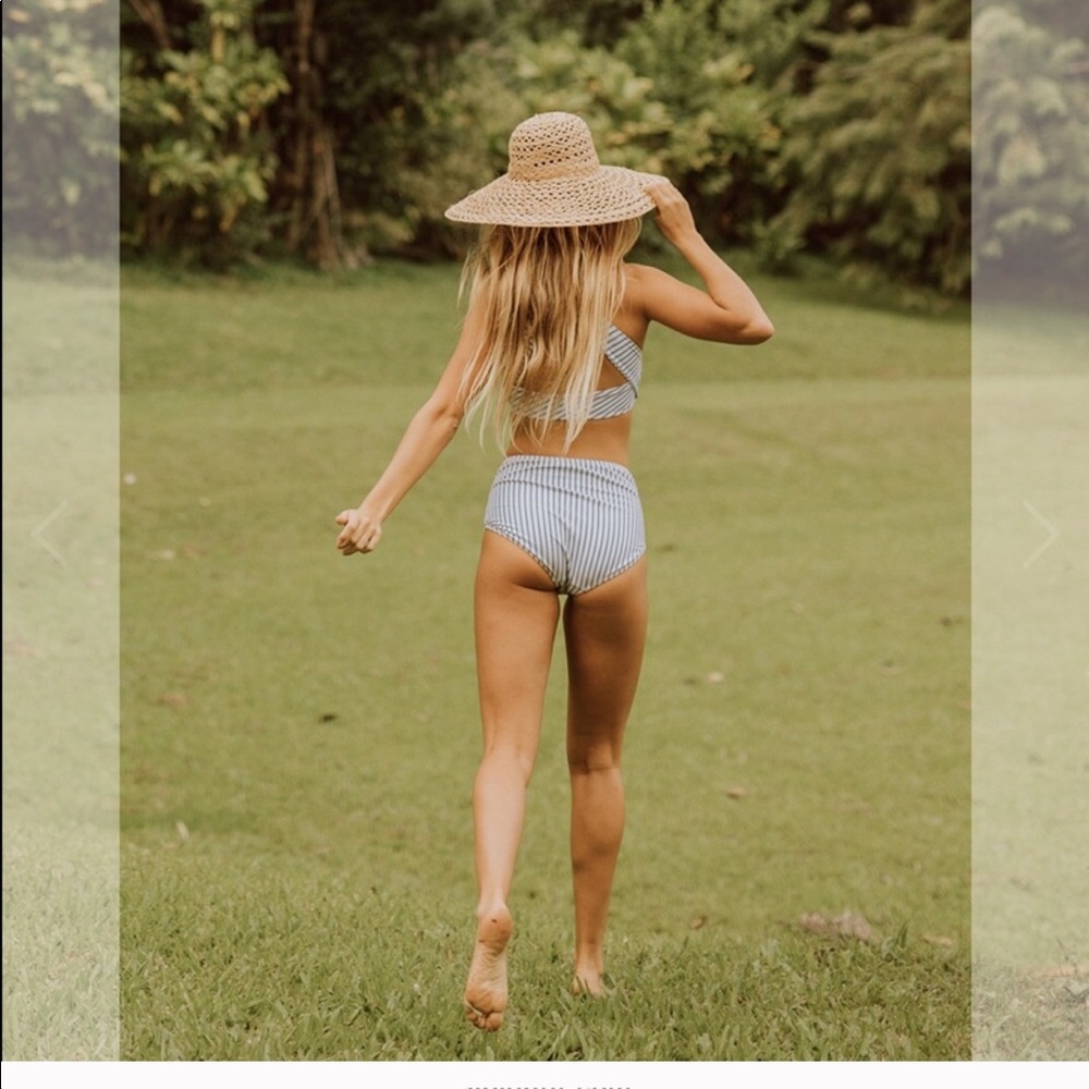 Top only Albion swim suit